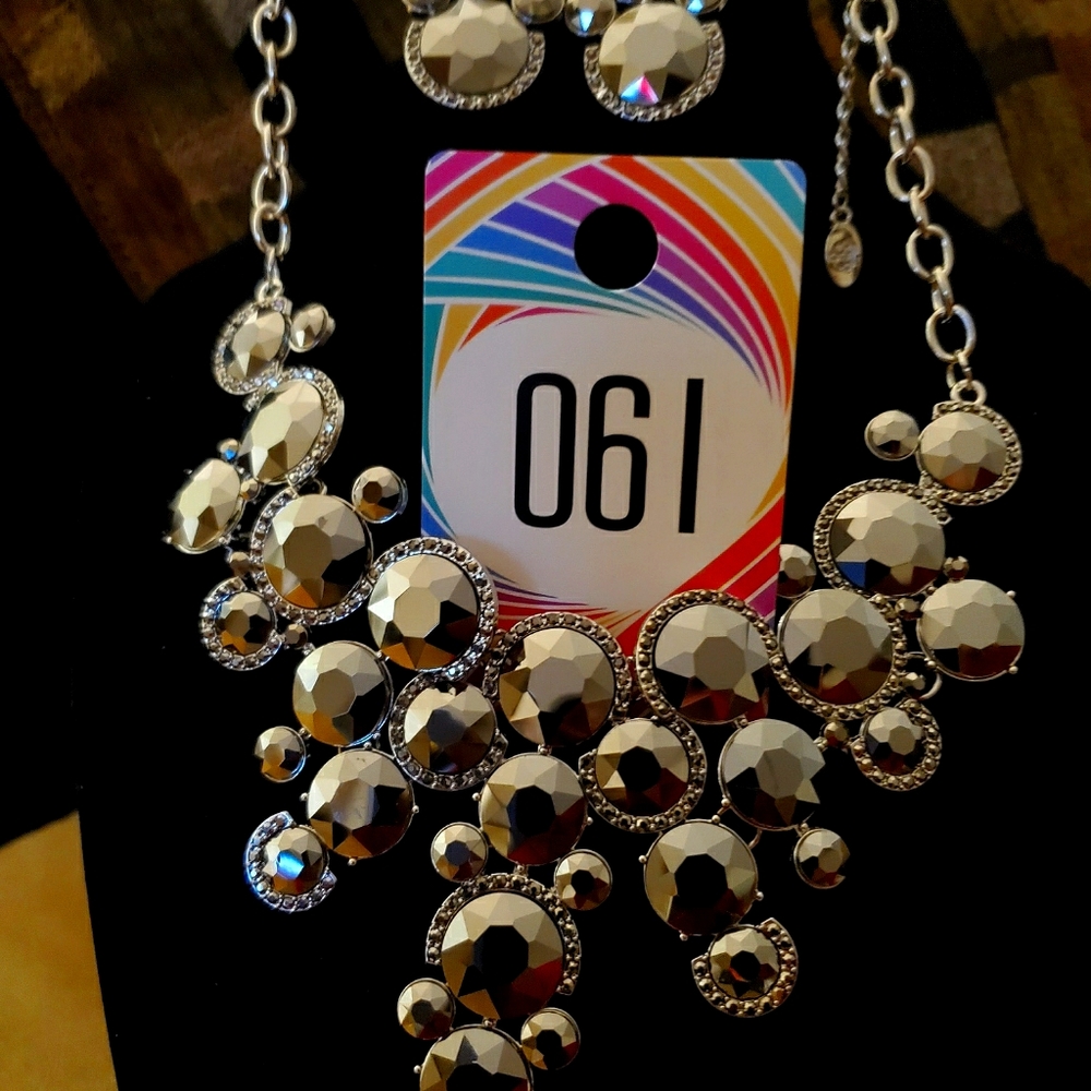 Spice up your Glam Jewelry